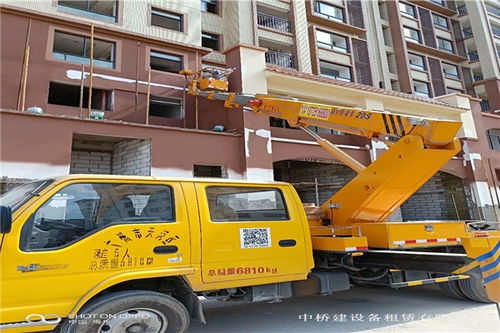 茂名市茂港區(qū)路燈車出租折疊臂
