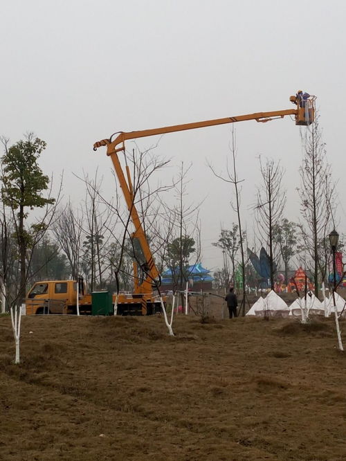 圖 成都高空作業車出租 路燈車安裝攝像頭車出租 成都租賃